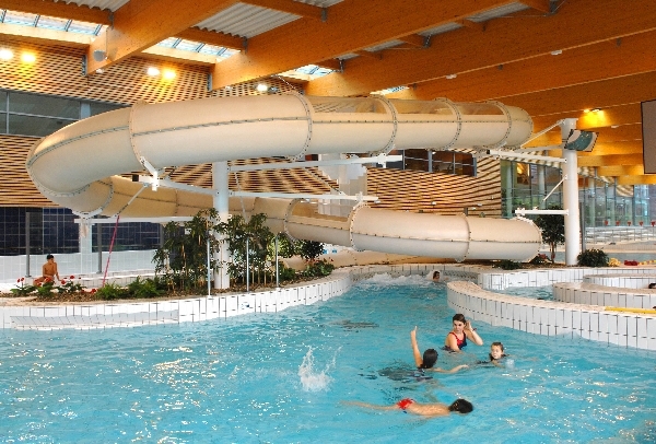Le centre aquatique Aquavallon Le centre aquatique Aquavallon